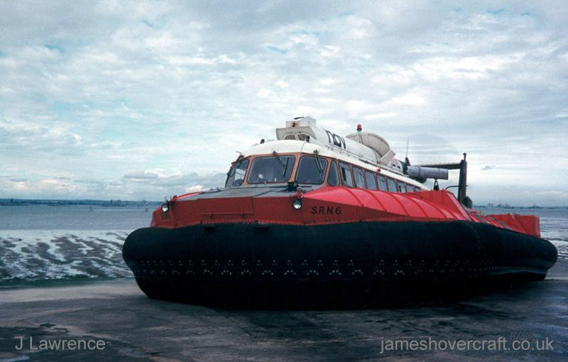 The SRN6 with Hovertravel - Arriving at Ryde (Pat Lawrence).